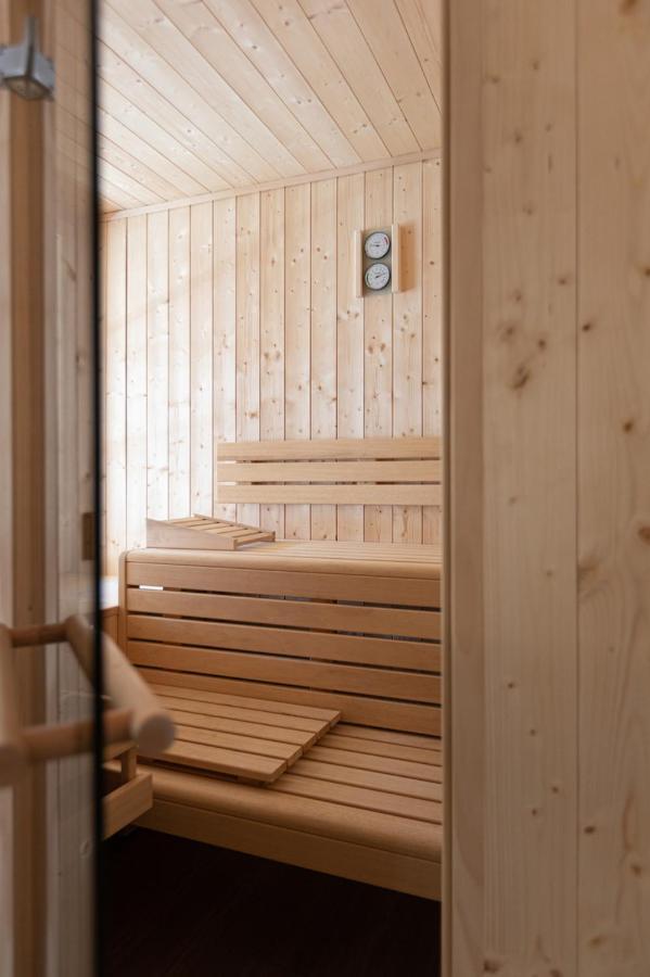 Appartement A Travers Champs Avec Sauna Et Parking Colmar Exterior foto